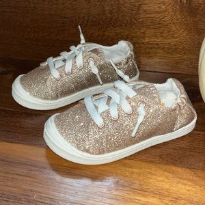 Toddler girls size 9 gold glitter shoes